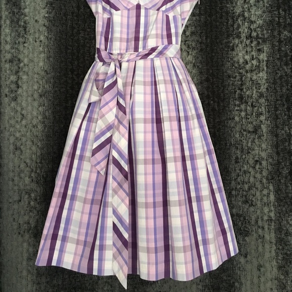 Ann Taylor Dresses & Skirts - Ann Taylor LOFT, summer fit & flare dress 👗